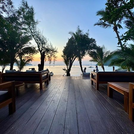 Sunny Cove Beach Resort Koh Phayam Ranong Buitenkant foto