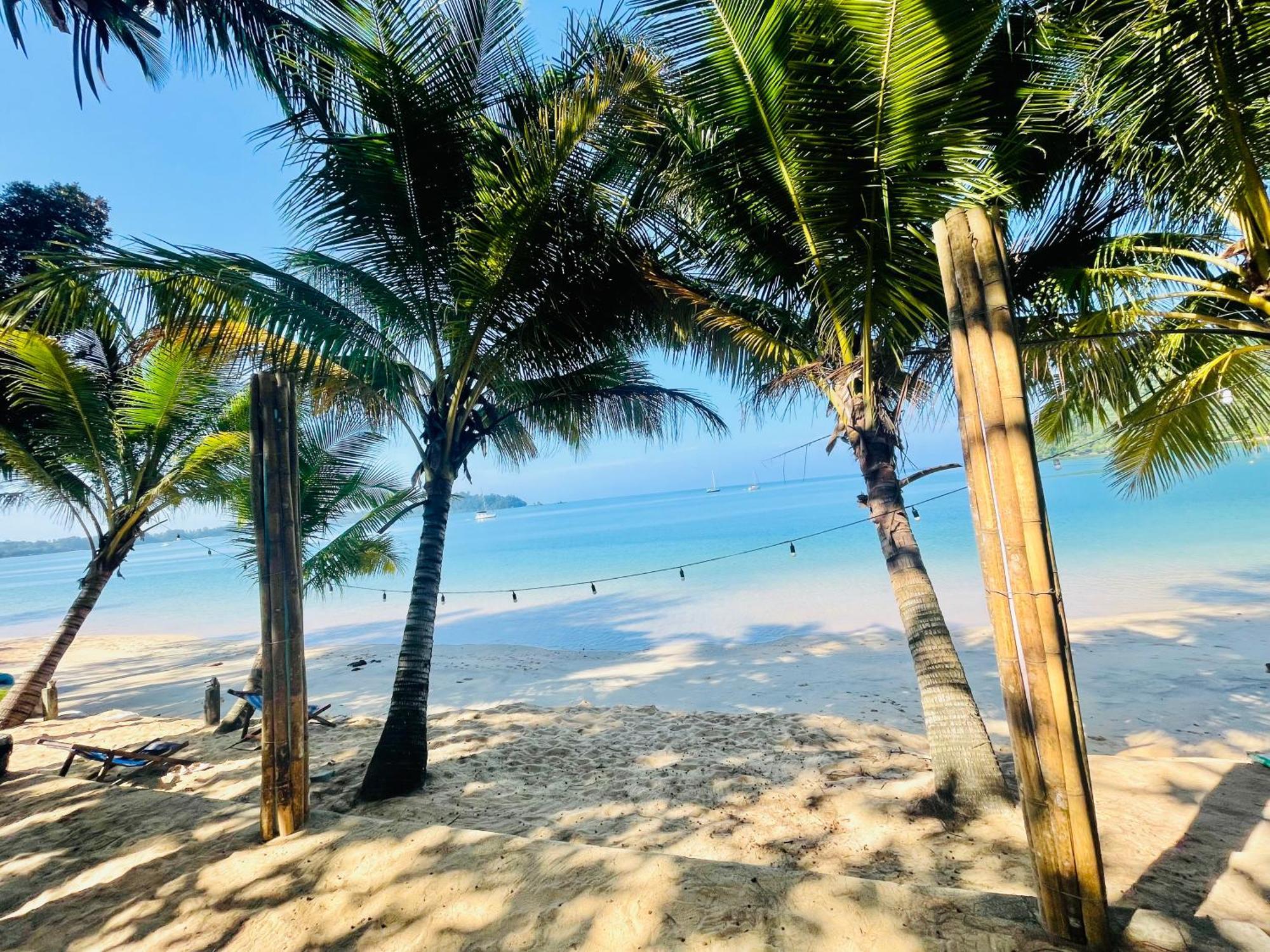 Sunny Cove Beach Resort Koh Phayam Ranong Buitenkant foto