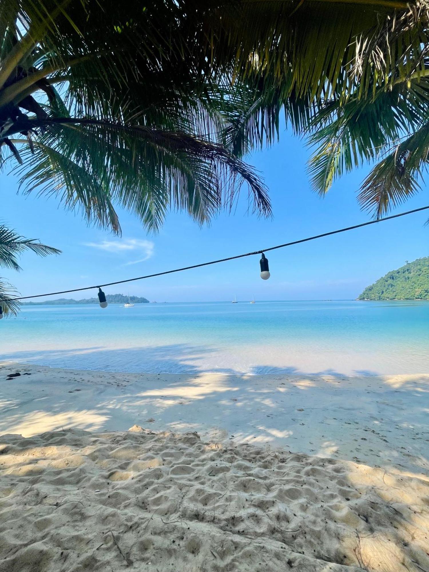 Sunny Cove Beach Resort Koh Phayam Ranong Buitenkant foto