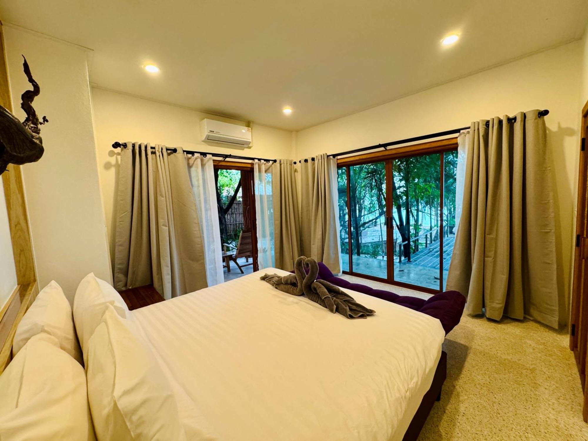Sunny Cove Beach Resort Koh Phayam Ranong Buitenkant foto
