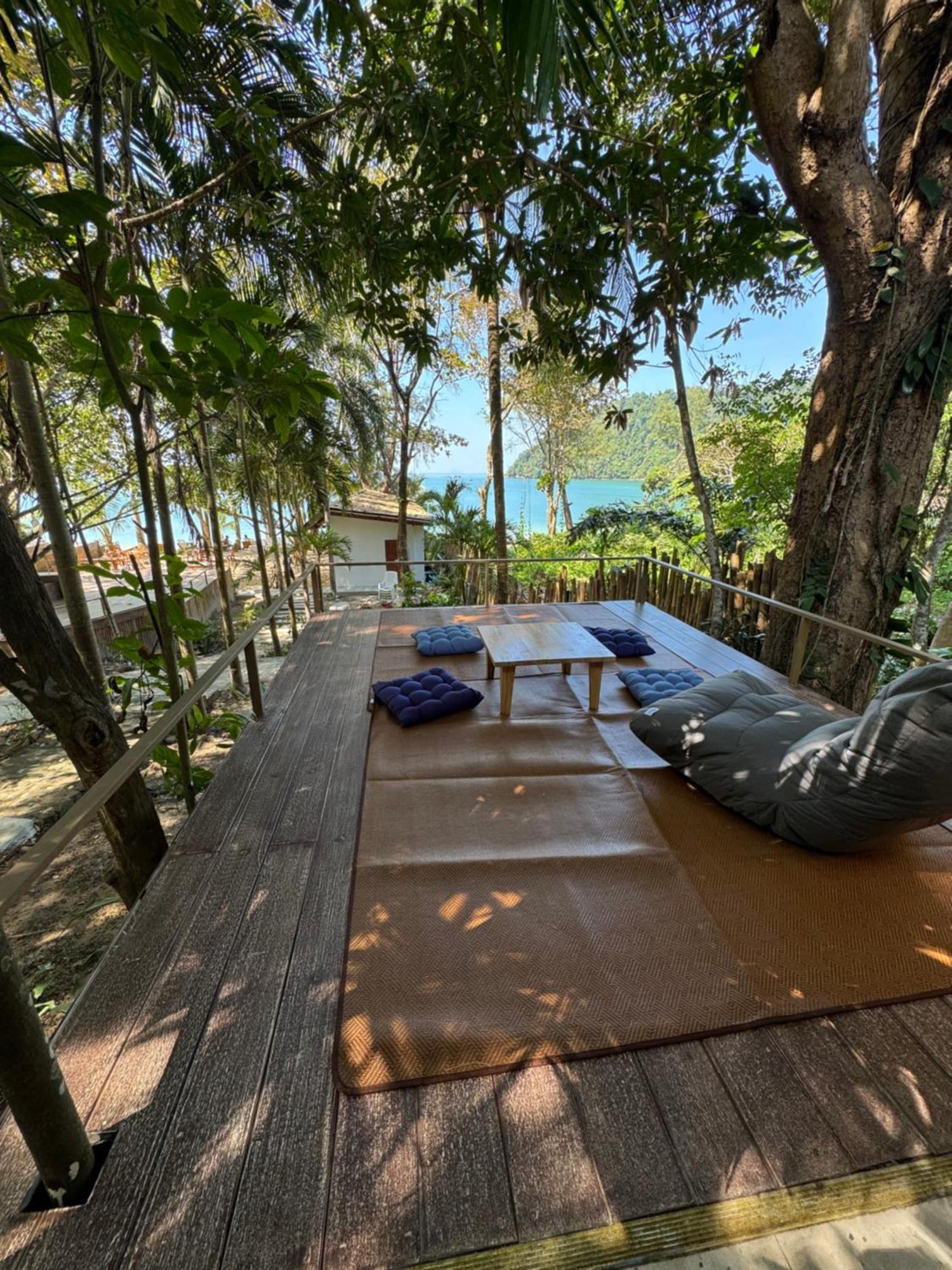 Sunny Cove Beach Resort Koh Phayam Ranong Buitenkant foto